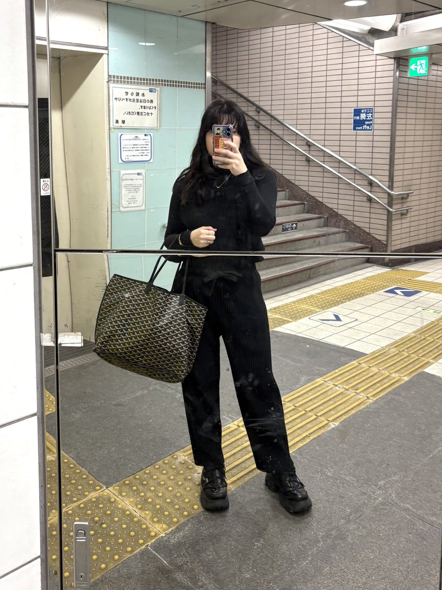 wednesday aki tweet media