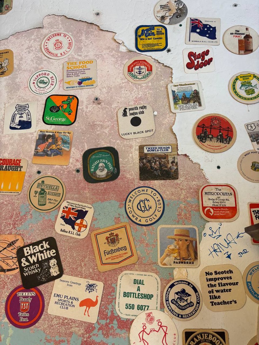 Austhetics tweet media