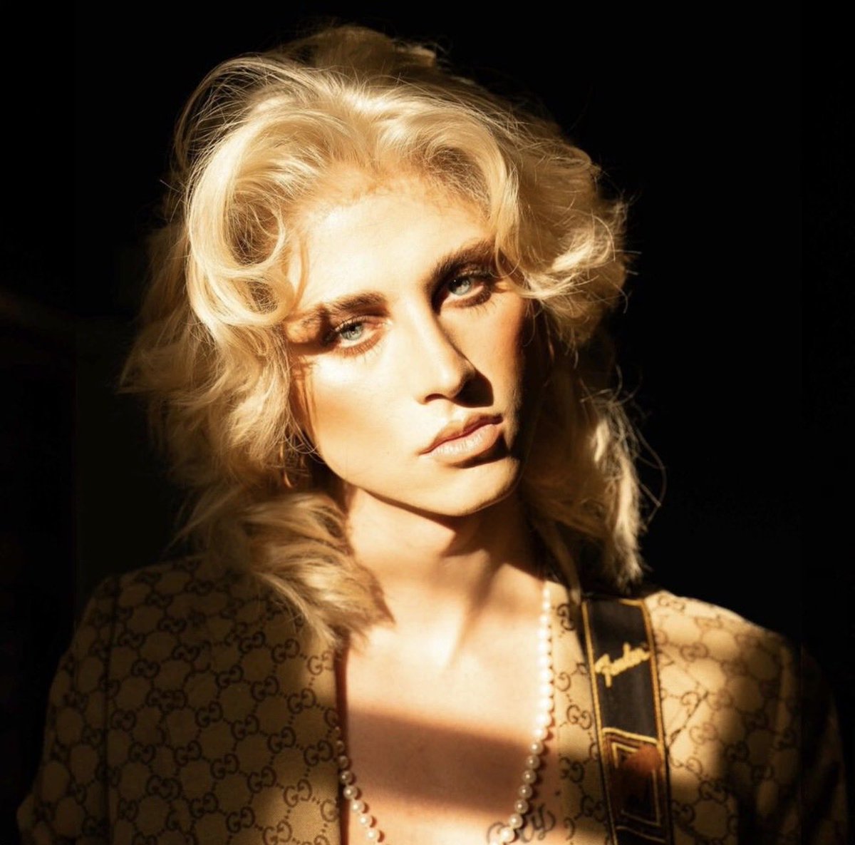 Lady Lux Noir tweet media