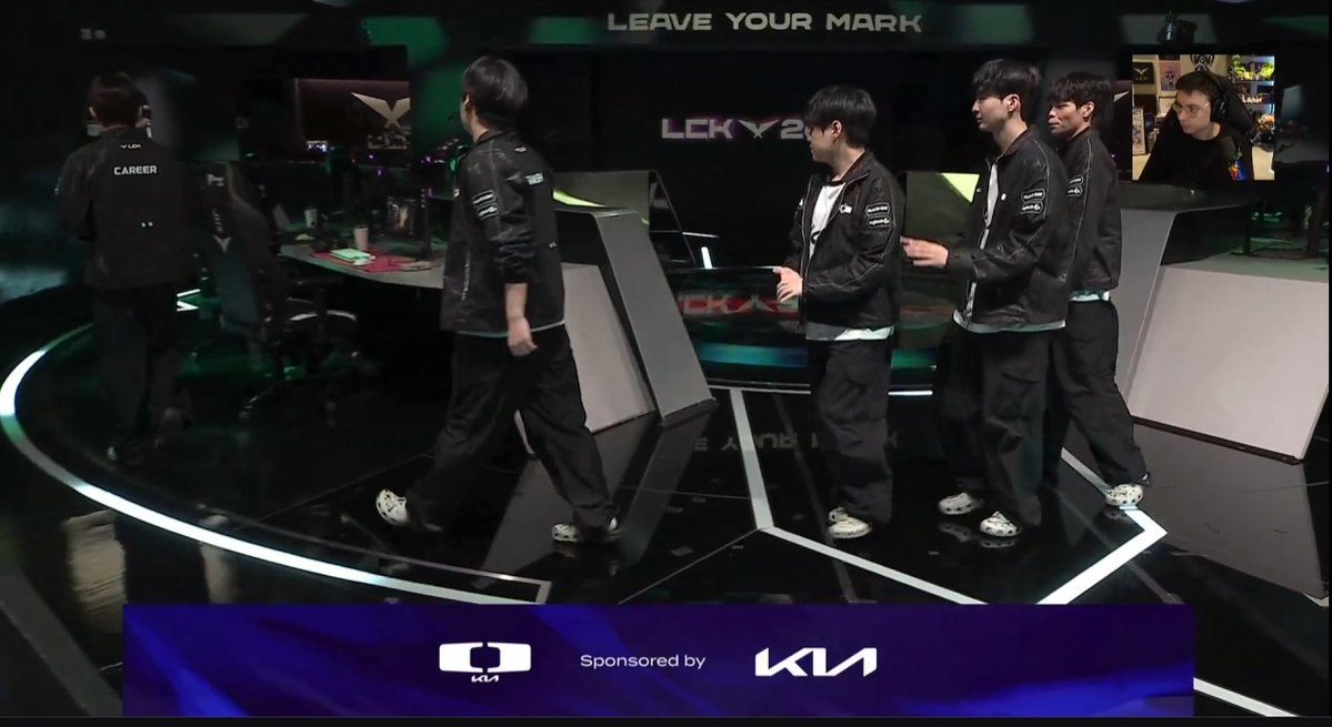 Zirahcuse tweet media