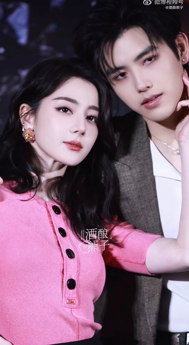 bidencoolzobiya's tweet photo. Congratulations to #Dilraba #ChenFeiyu #LoveBeyondThegrave 🎉
Ranked 🥇on WeTv app
#LBTG has currently topped the trending charts on WeTV in
*Singapore, *South Korea, *Japan, *Vietnam, *United States, *India. 🎉 *Hong Kong, *Taiwan, *Malaysia, and the *Philippines 🎉 https://t.co/2XuojsBZFk
