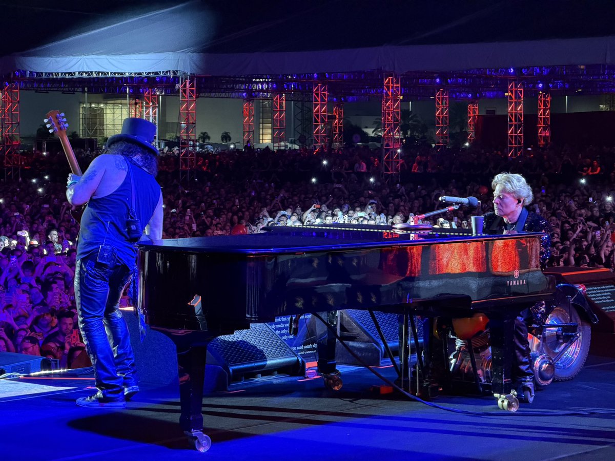 Guns N' Roses France tweet media