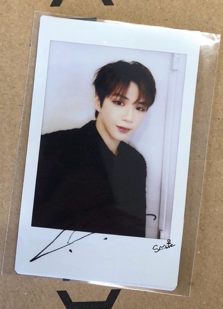 𝕤𝕙𝕚𝕞𝕞𝕖𝕣𝕚𝕟𝕘 🩷𝐆𝐥𝐨𝐰 𝐭𝐨 𝐇𝐚𝐳𝐞🩶 tweet media