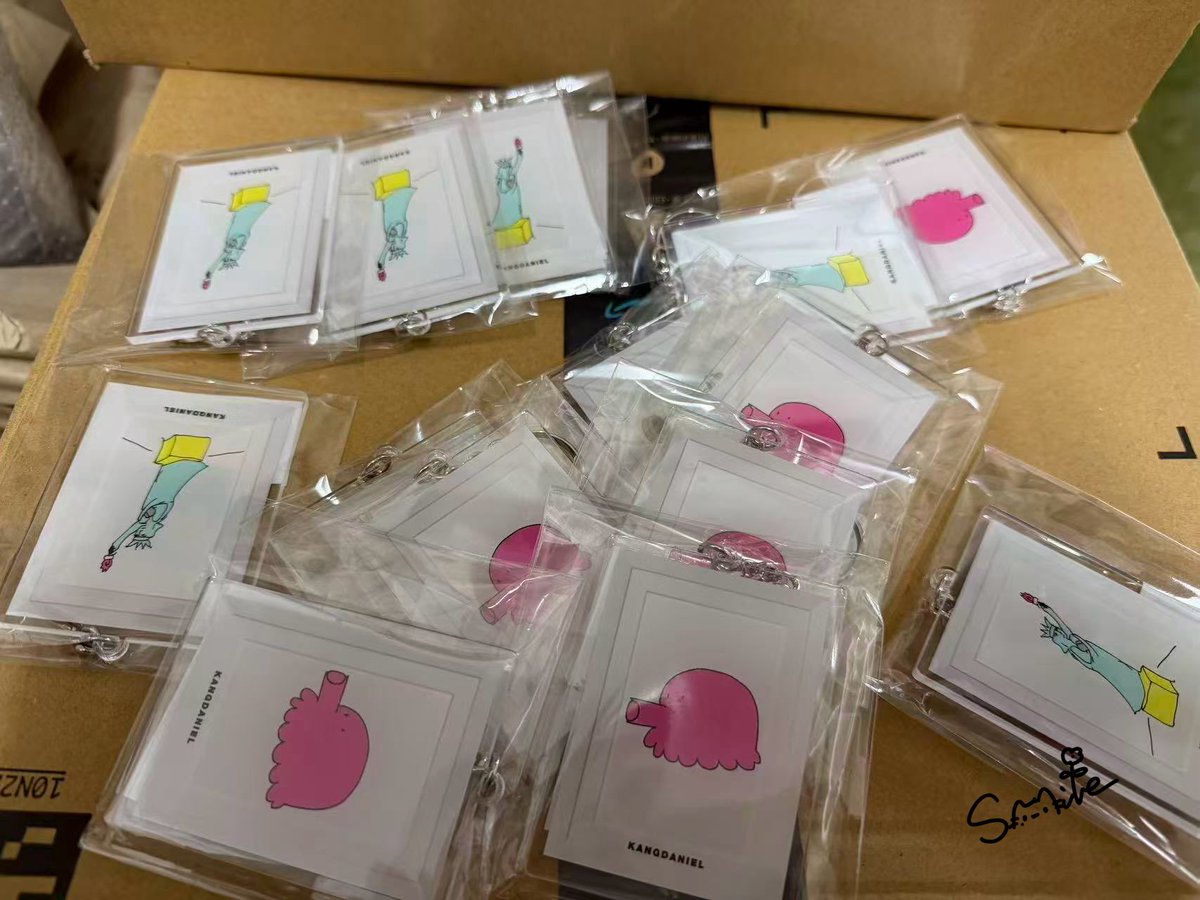 𝕤𝕙𝕚𝕞𝕞𝕖𝕣𝕚𝕟𝕘 🩷𝐆𝐥𝐨𝐰 𝐭𝐨 𝐇𝐚𝐳𝐞🩶 tweet media