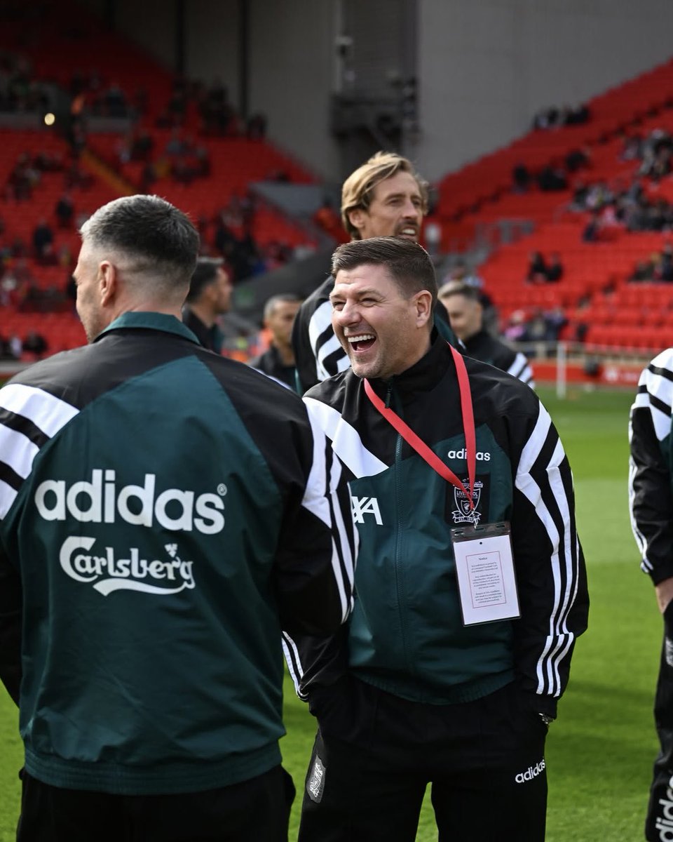 Dégaine tweet media