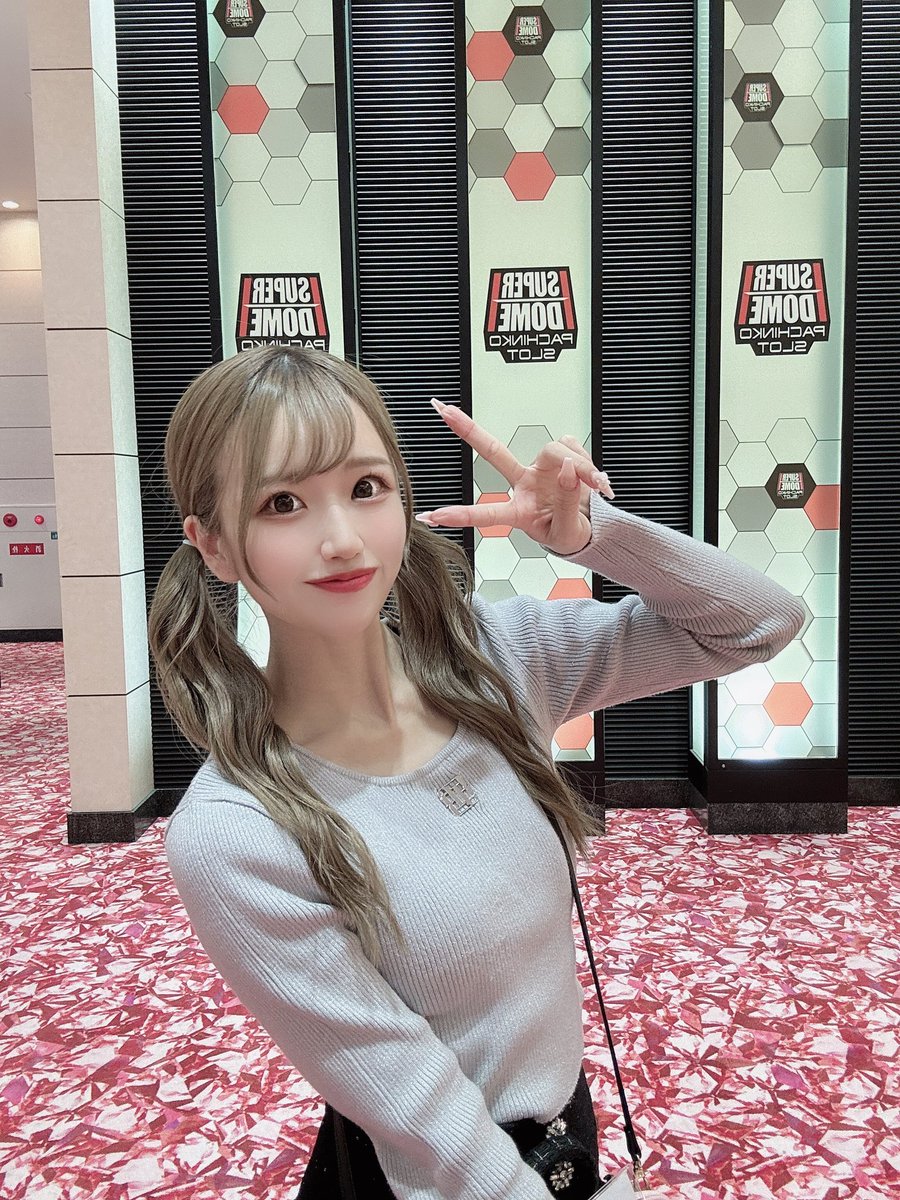 パチ嬢なな👗🌻 tweet media