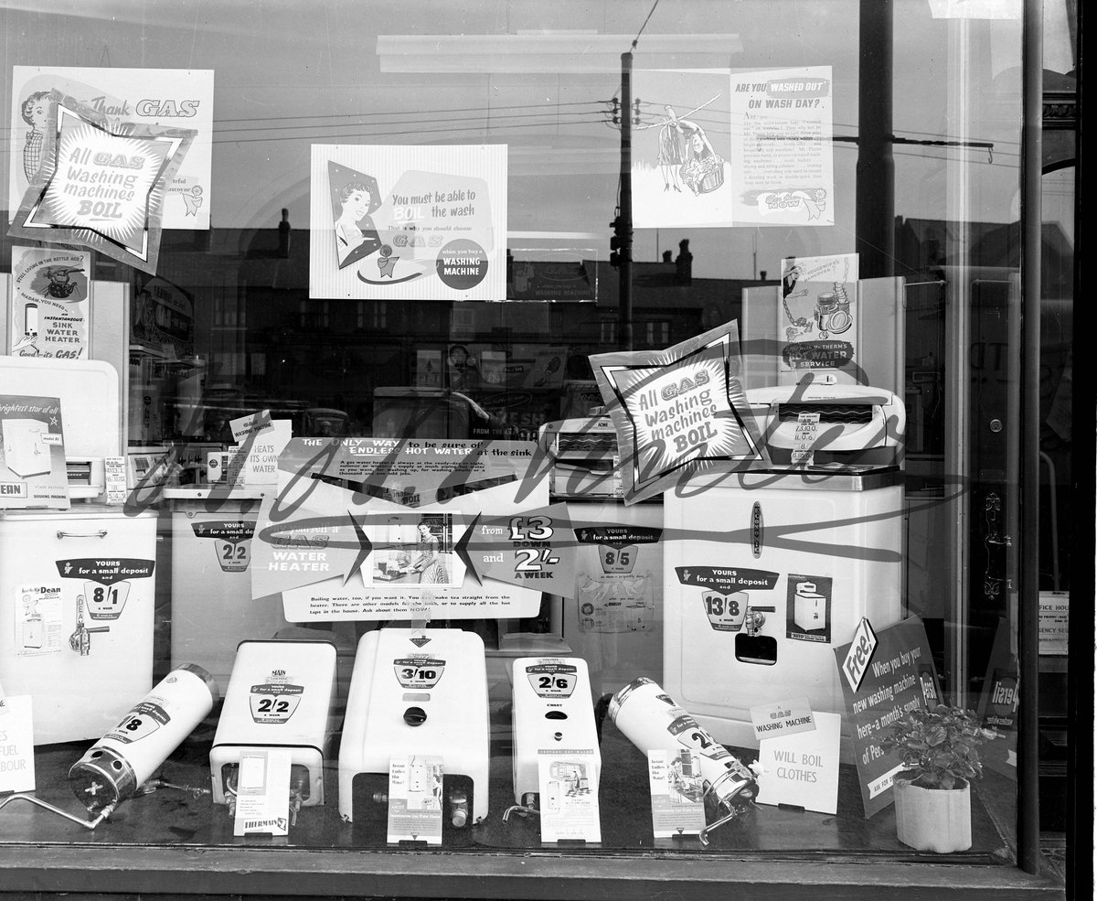 We recently featured gas fridges, and here we have a display of gas washing machines and Ascot water heaters.
#Winters1852 #WWWinterHeritageTrust #WWWinterLtd #ShopFront