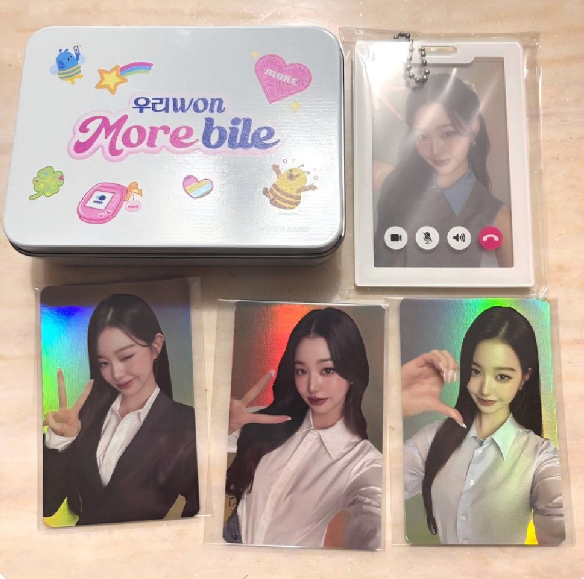 potocard1004's tweet photo. IVE 아이브 장원영 우리은행굿즈 일괄양도

3.5 SELL

#장원영 #이서 #안유진 #리즈 #레이 #가을 #아이브 #아이브포카 #IVE https://t.co/MLmneIkUFy