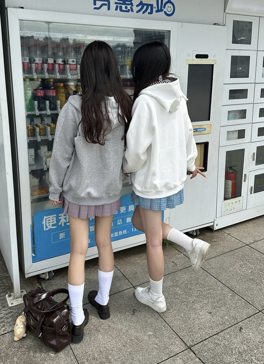 柠檬兔原味宿舍 tweet media