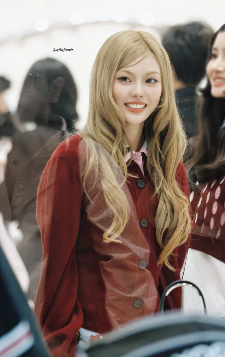 DongFangDeXiaoYi tweet media