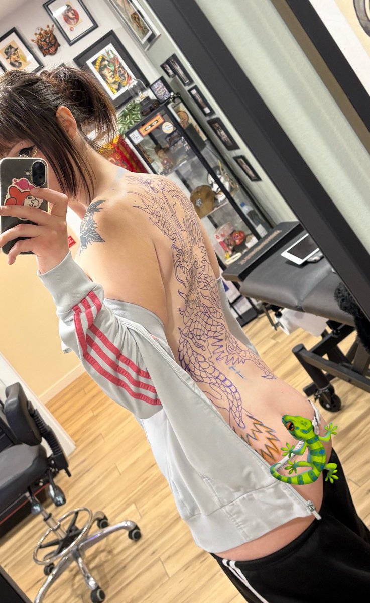 𝔦 𝔩 𝔦 𝔞 ✦︎ tweet media