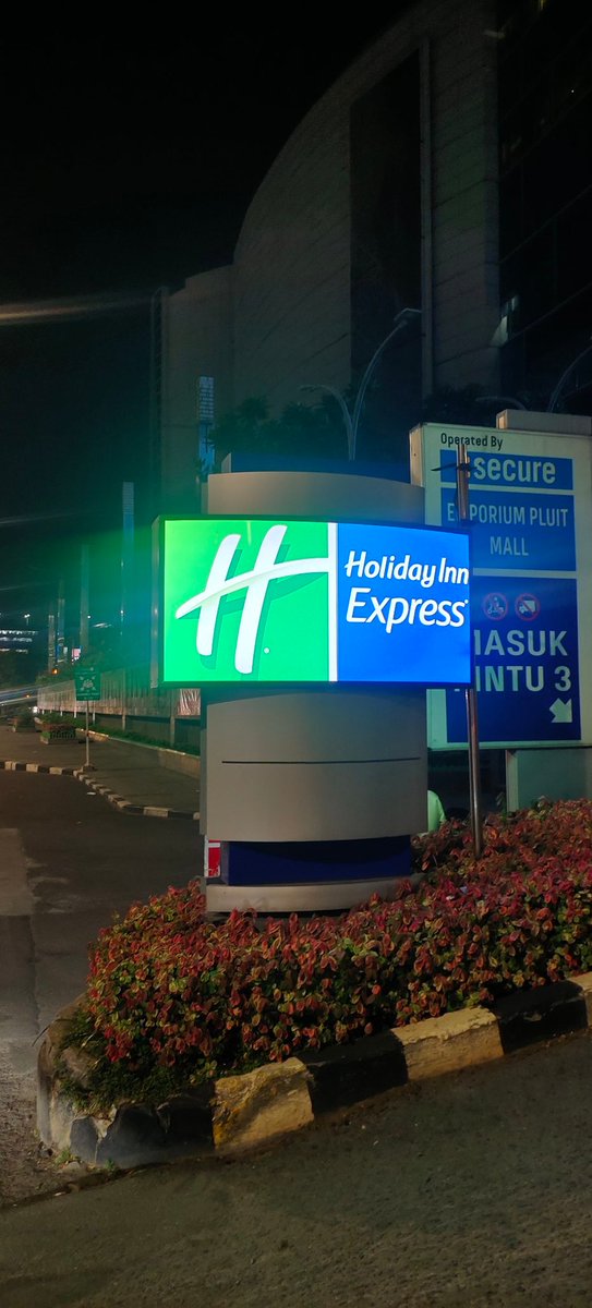 dhenms_g jakrta tweet media