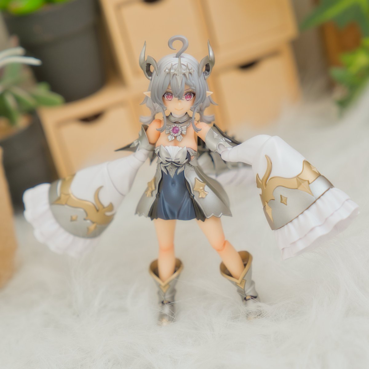 アルカナディア ギィを塗装～ シルバーを塗るといいと思う