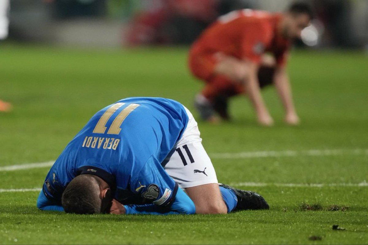 MUFCDarren_'s tweet photo. 🚨Big Absences from the World Cup 🌍❌ 

🇮🇹 Italy 12 years  
🇨🇱 Chile 12 years  
🇸🇪 Sweden 8 years  
🇨🇮 Ivory Coast 8 years  
🇭🇺 Hungary 40 years  
🇹🇷 Turkey 24 years  
🇬🇷 Greece 12 years  
🇮🇸 Iceland 8 years  
🇨🇲 Cameroon 4 years …see more https://t.co/GiXQQJK8m2