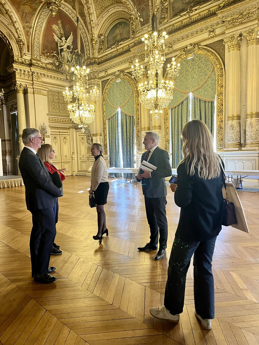 Lettonie en France tweet media