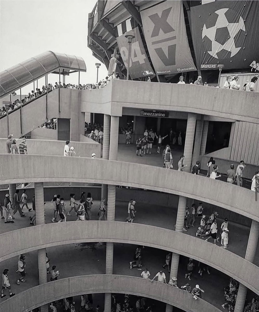 Tony Davis Archive tweet media