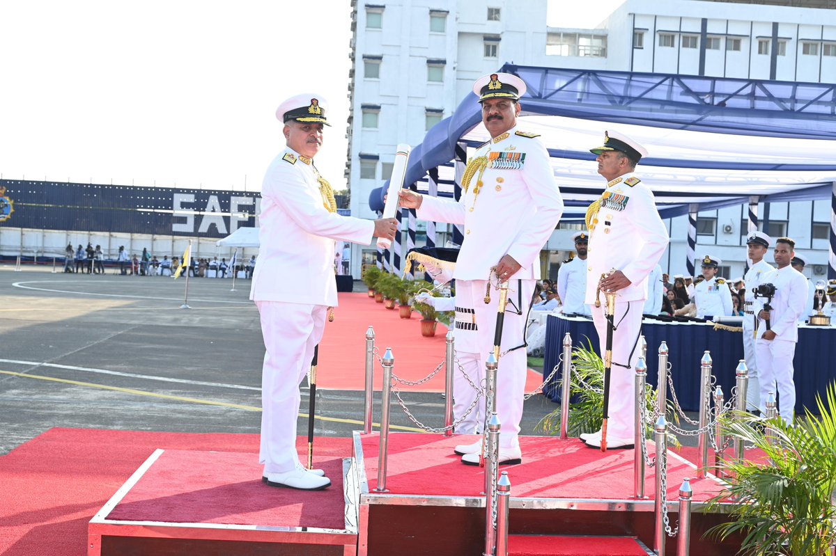 indiannavy's tweet photo. Adm Dinesh K Tripathi #CNS presented Gallantry and Distinguished Service awards to #IndianNavy personnel, on behalf of the Hon’ble President of India, during the Naval Investiture Ceremony held in Mumbai on #01Apr 26.
Unit Citations, and other trophies and medals were also awarded to units and personnel for their outstanding service over the past year.
#CNS lauded the awardees for their gallantry and distinguished service and also complimented the family members for their unstinted support.
VAdm Krishna Swaminathan #FOCINC #WNC, officers and sailors of the #IndianNavy, and spouses and families of the awardees were in attendance.
#Duty #Honour #Courage
Details ⬇️
https://t.co/SfQsi9g1oE
@rashtrapatibhvn @SpokespersonMoD