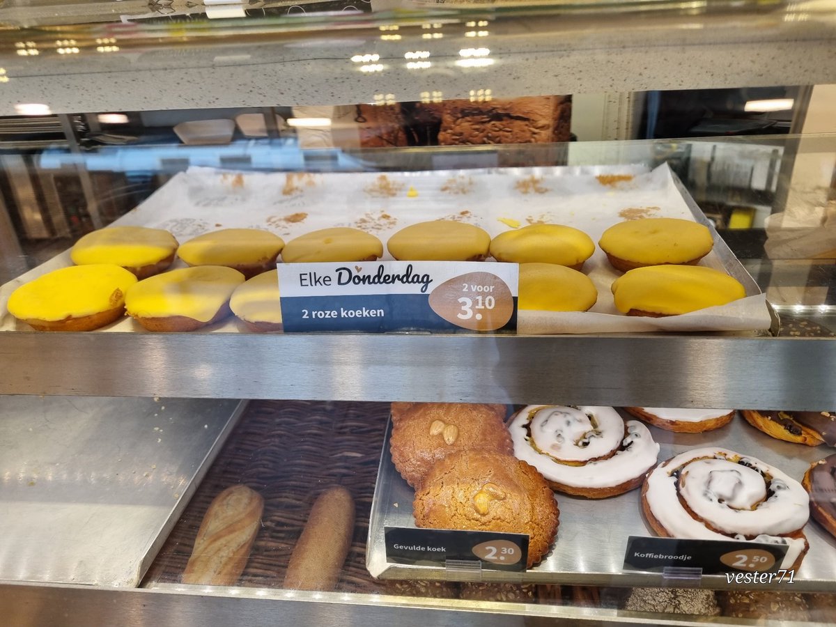 vester71 tweet media