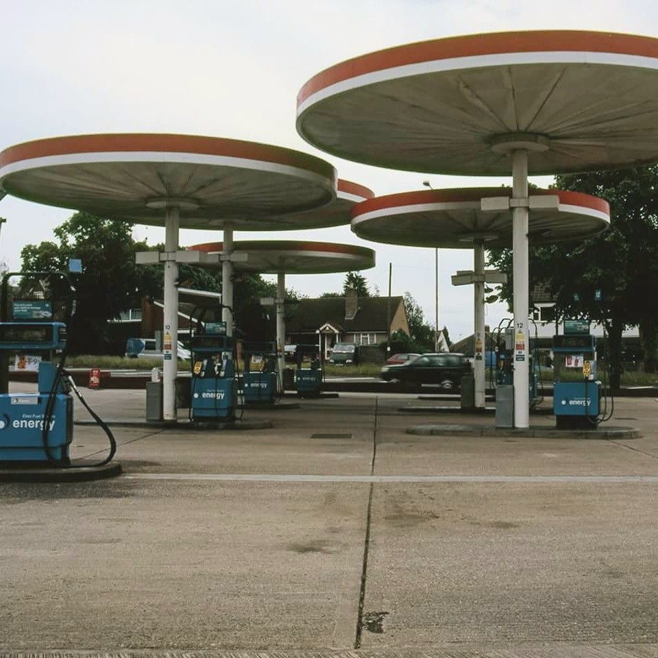 Yesterday's Britain, A Better Britain. tweet media