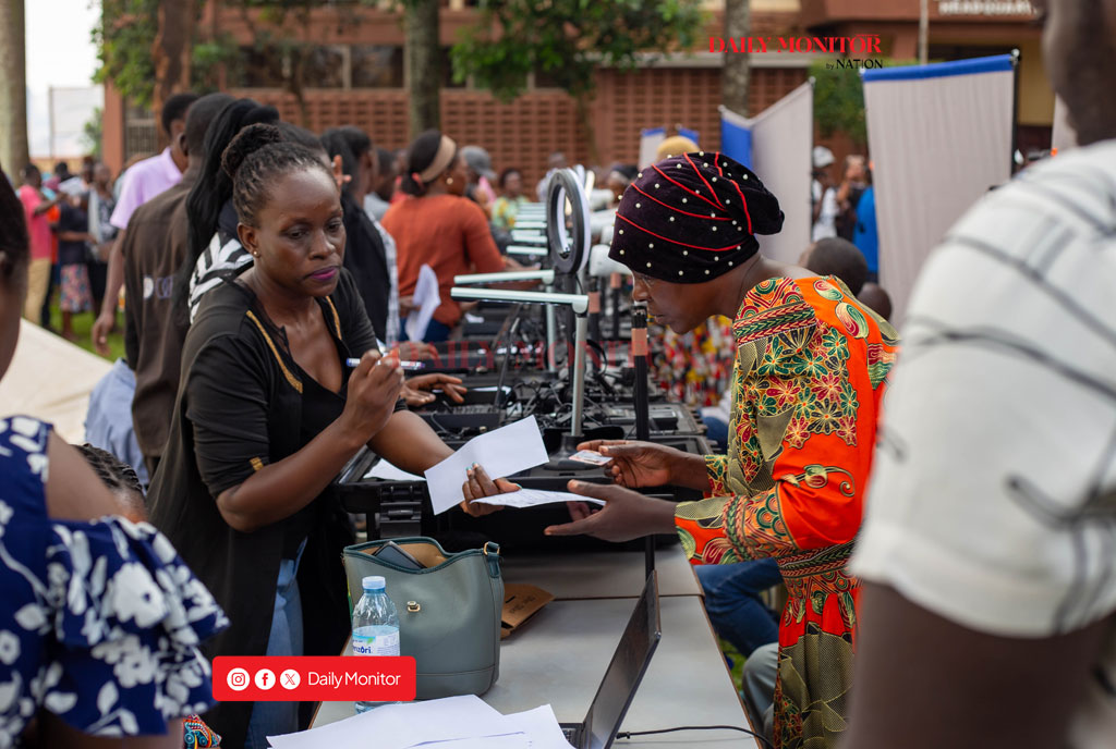 Daily Monitor tweet media