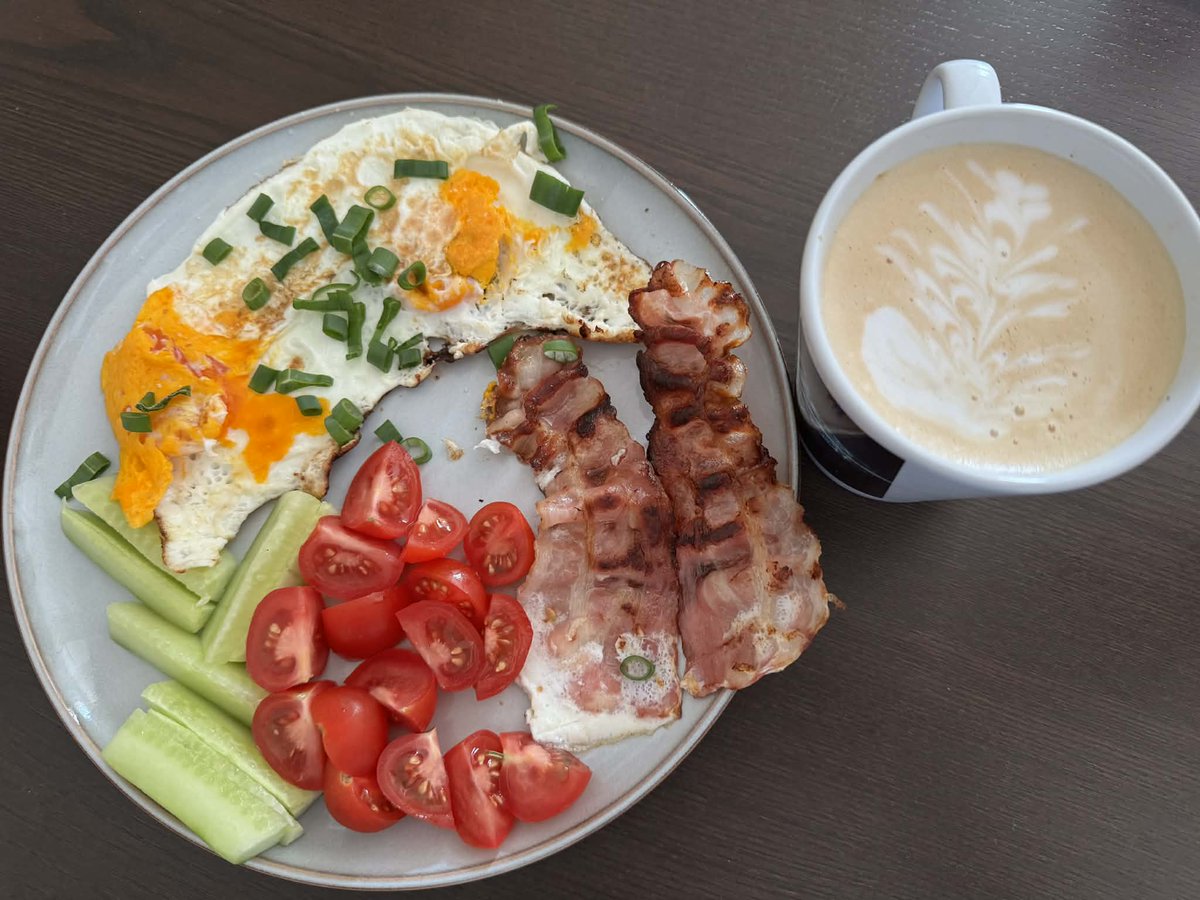 𝐋𝐚𝐮| omar stole my heart♥️ tweet media