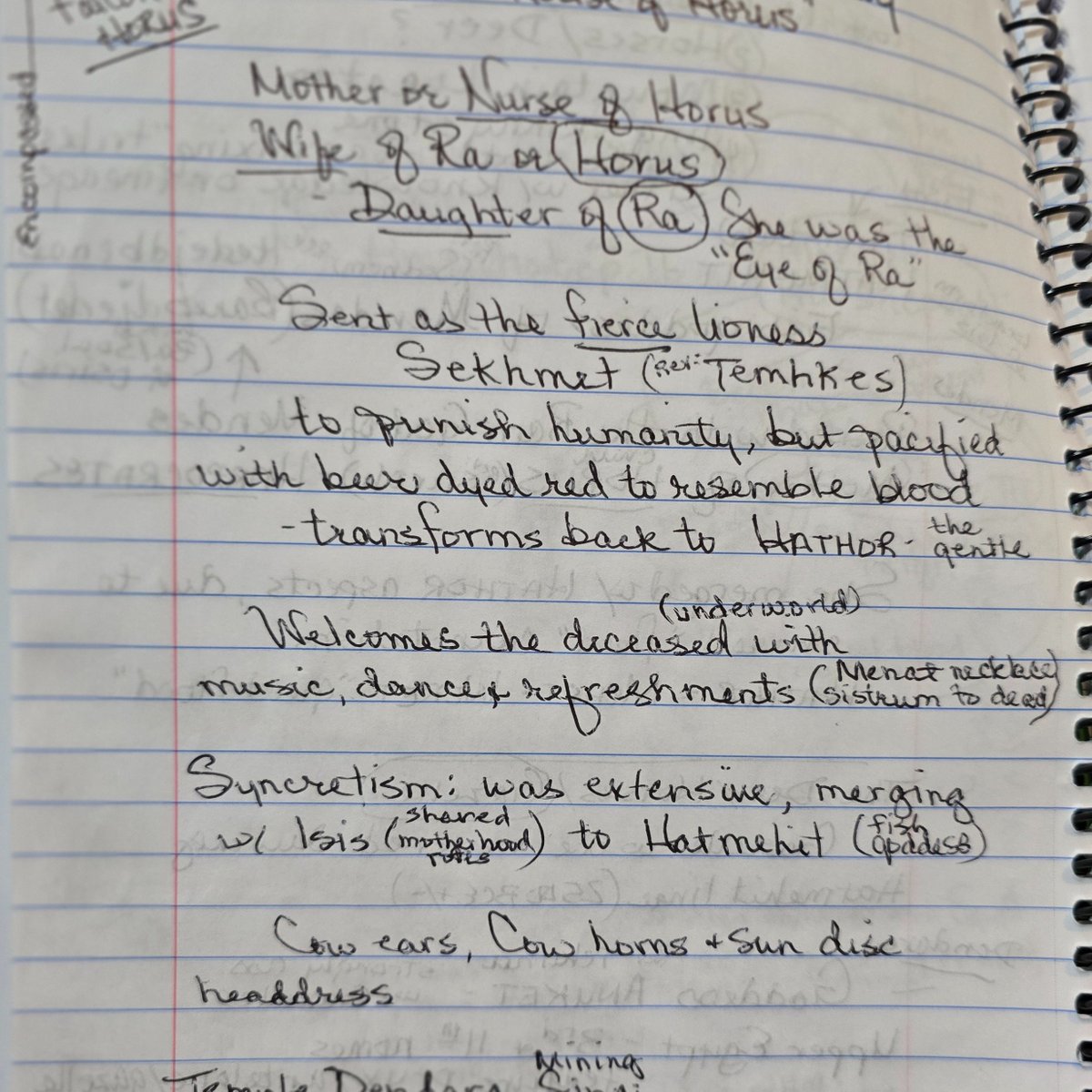 KiknSassTaknAim's tweet image. This is the #pattern I am #working on
It led to #Hathor #Horus #Thoth 

Wonder what its saying...like, are these #Gods on the #Earth plane ?
#Archetypes, I mean.

#cool #intuition #flash #patterns