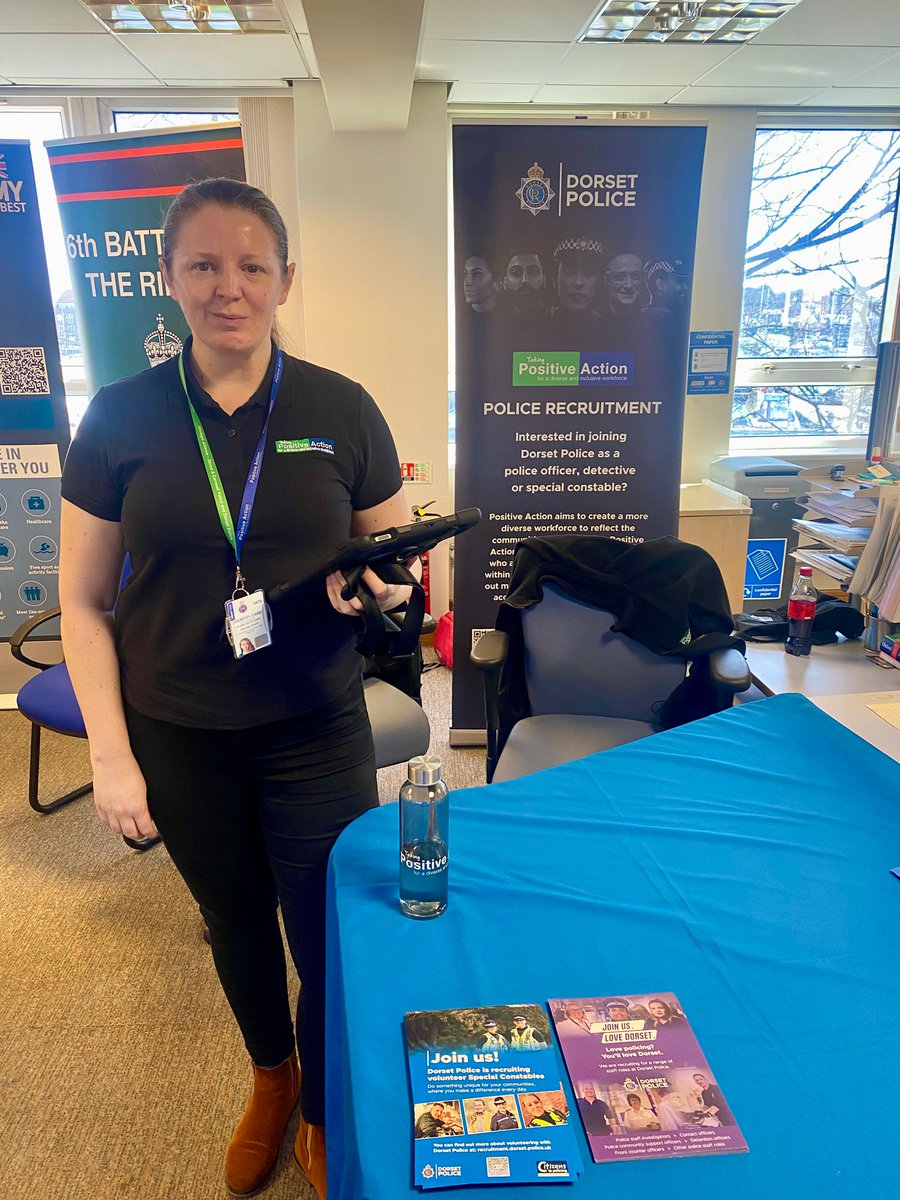 PolicePosAction's tweet image. Last week #PositiveAction officers Ali &amp;amp; Klara joined the @JCPinDorset Employer and Wellbeing event at the Weymouth Jobcentre. We discussed opportunities with @DorsetPolice, main focus being on local staff vacancies. 
#JoinUs #policejobs #BePartOfSomethingBigger #policecareer