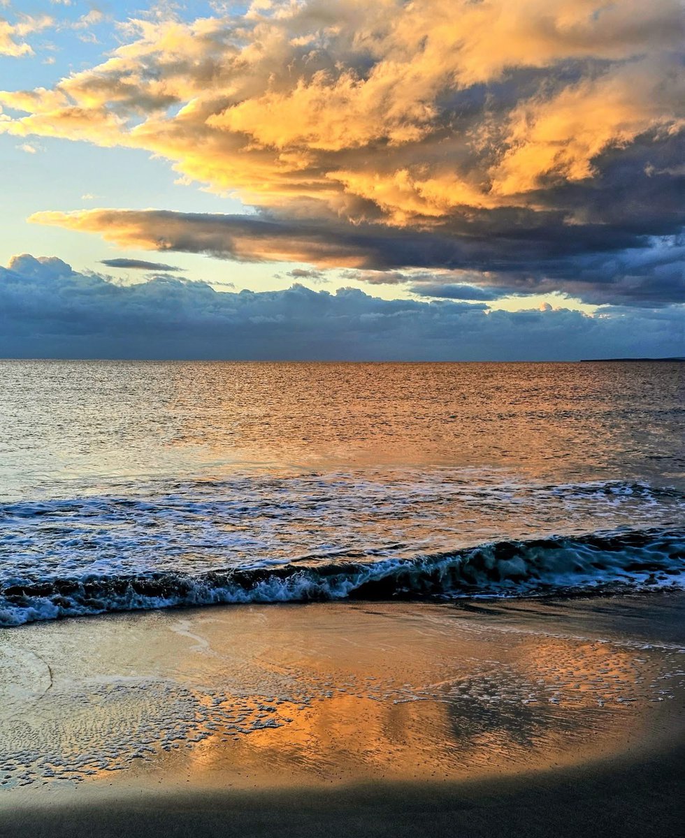 Feliz Jueves Santo!!!☀️😘😘😘🤍