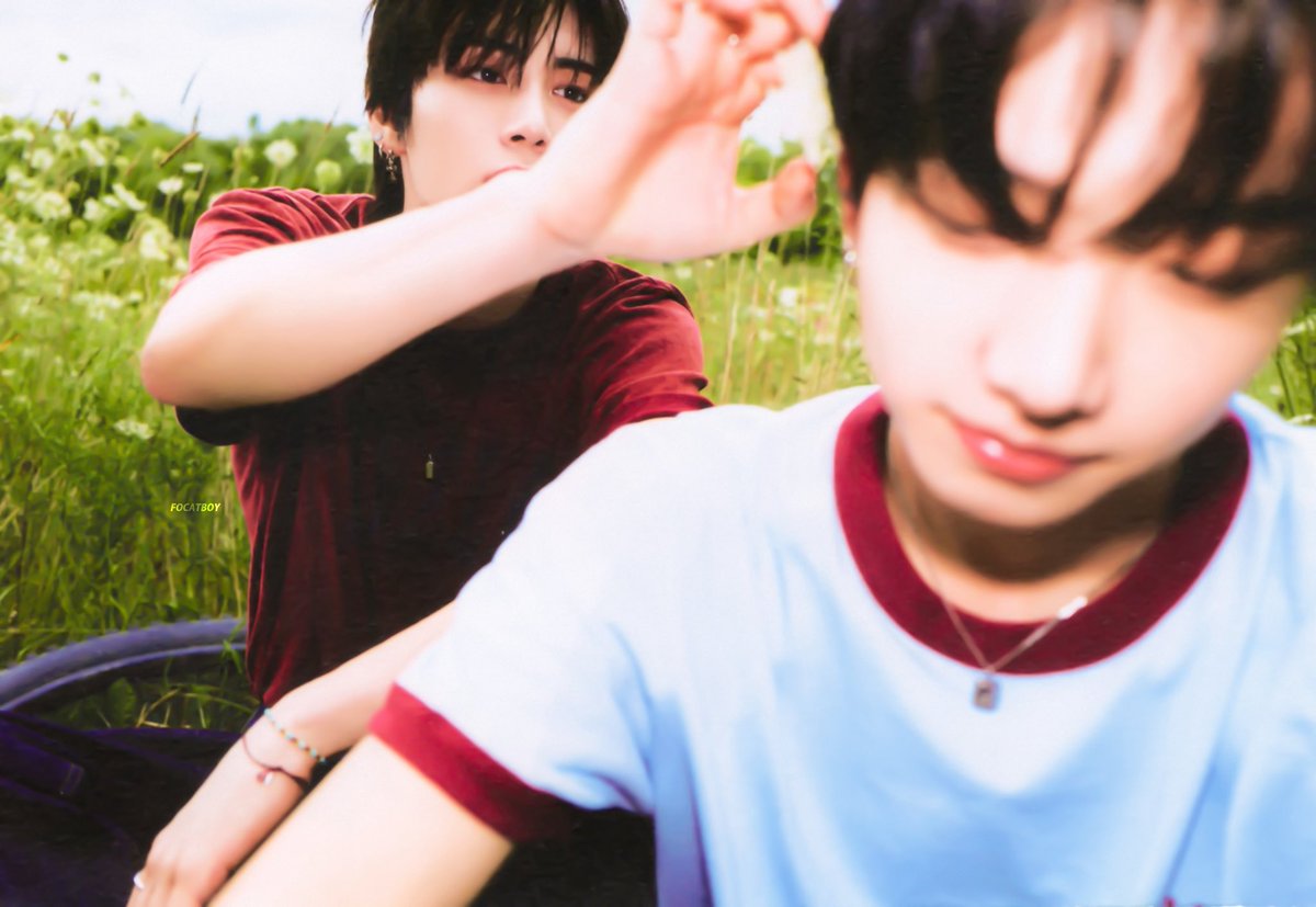 luvpeacebnd's tweet photo. 이거 다 합성인거맞지??… https://t.co/pdmR5xVuJt