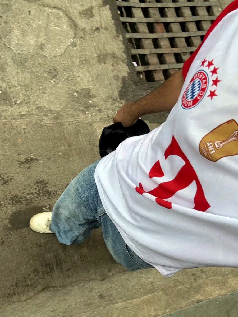 crazy frog 🎀 tweet media