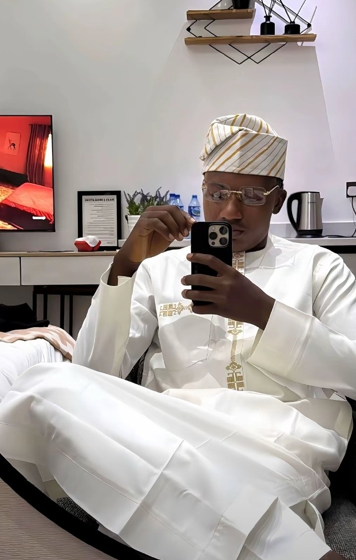 Decent TAILOR tweet media