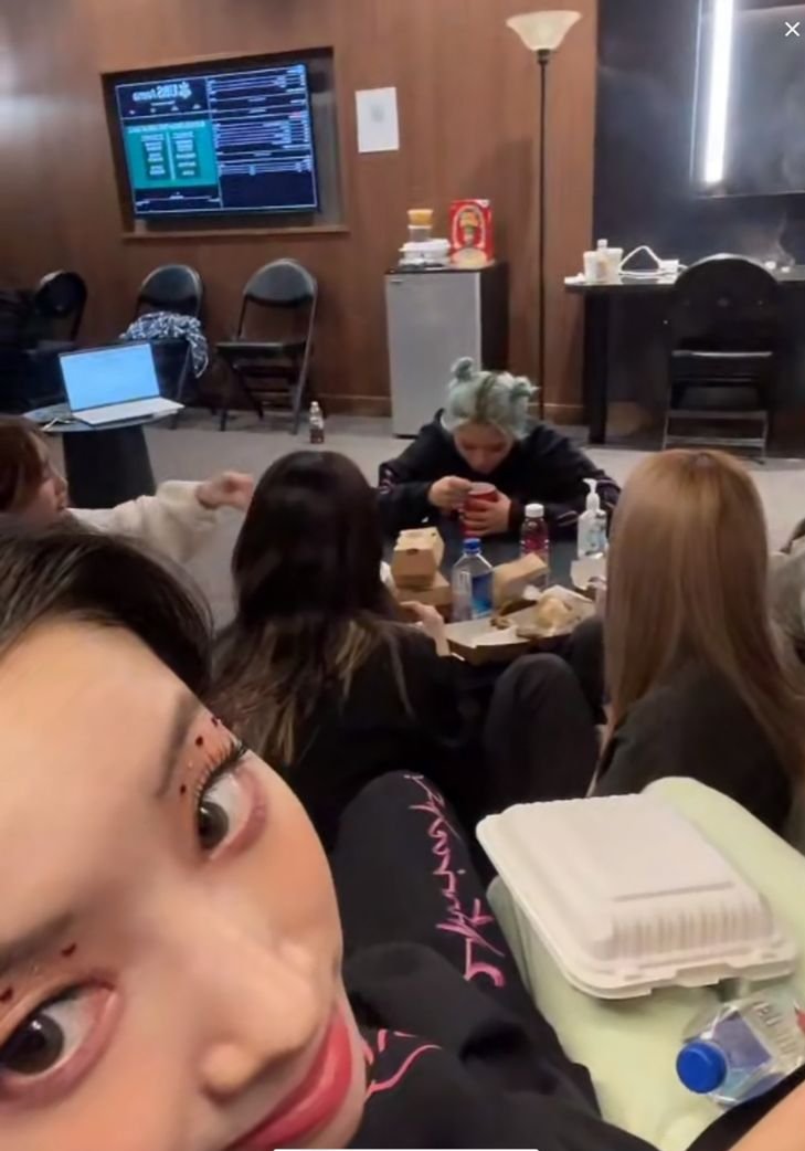 twice pics tweet media