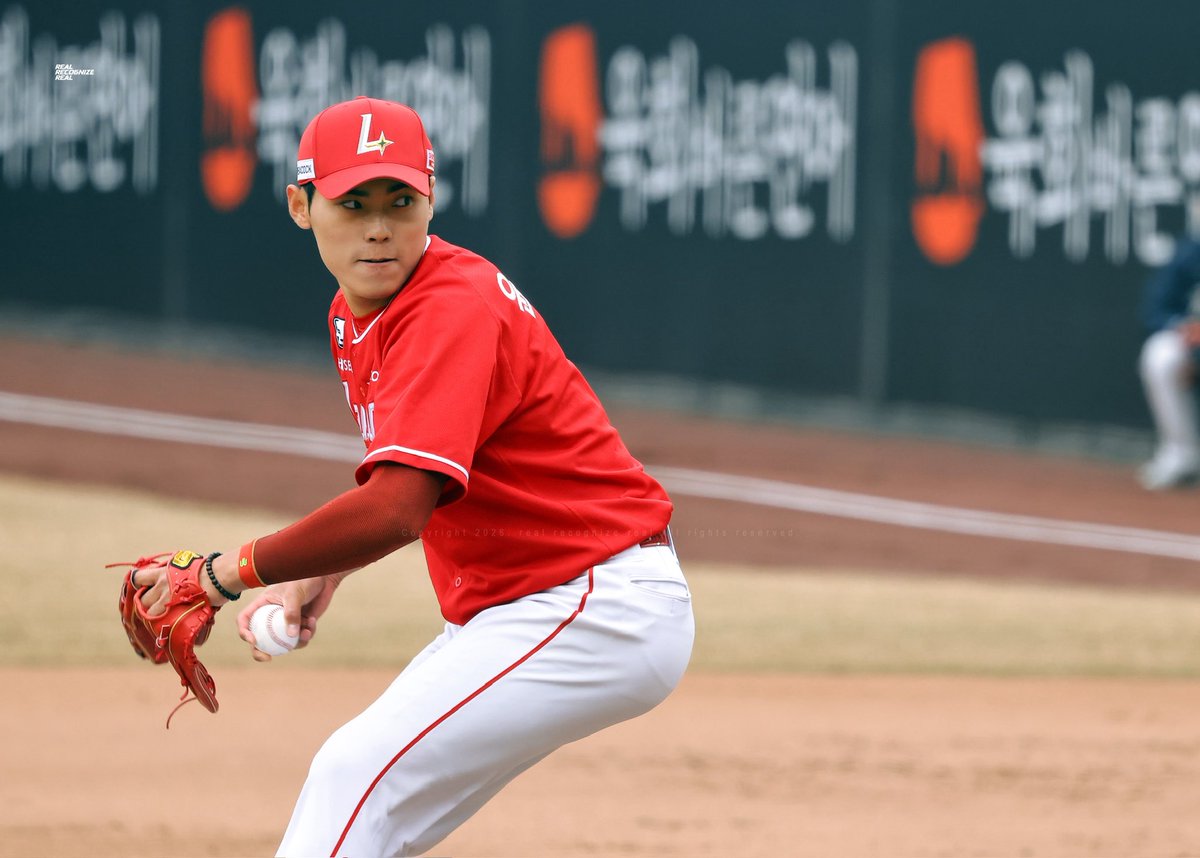 Real Recognize Real tweet media