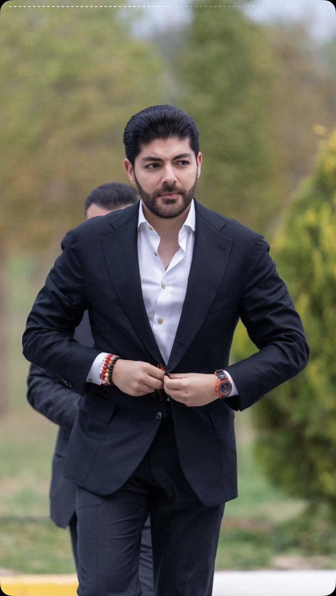 nima_adil8's tweet photo. May you remain for us, and for all those who look toward a brighter future for the homeland.💛💛
#IdrisBarzani #Kurdista
@RwangaFdn https://t.co/TfsPwdg5na