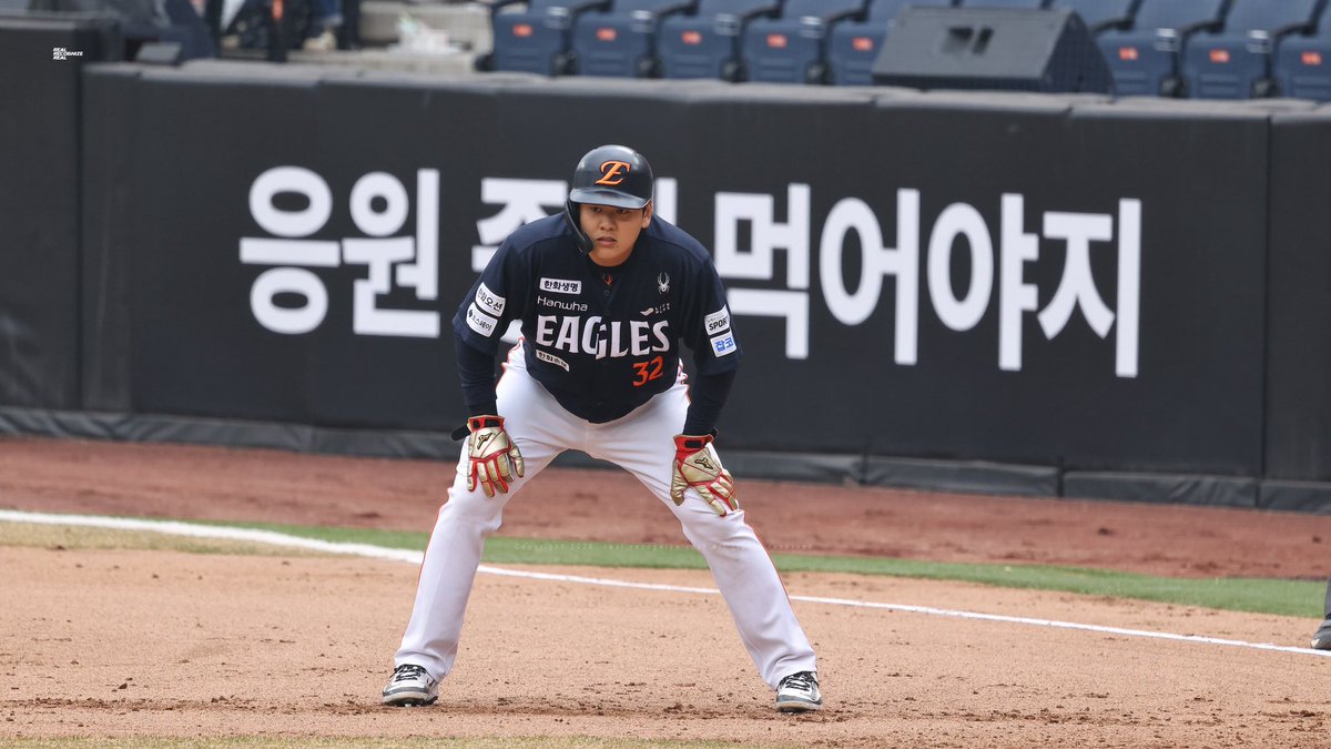 Real Recognize Real tweet media