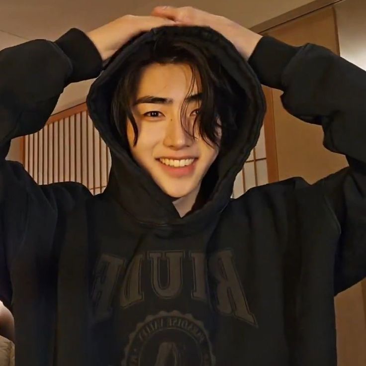 Lusi ❄️ tweet media