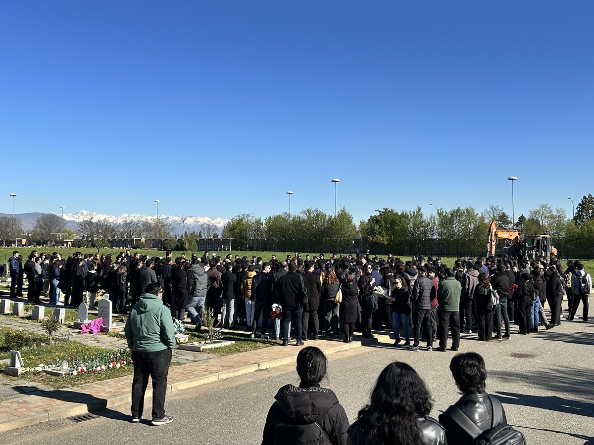 لاکی دامیانو tweet media