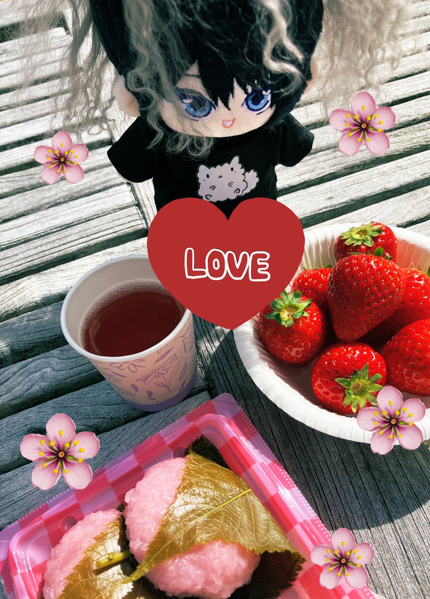 Mae_D1113's tweet photo. るいぬいちゃんとお散歩行ってきた🌸
春だね♪ 
#VisuNui
#Ruiza https://t.co/AzRpxXgQFq