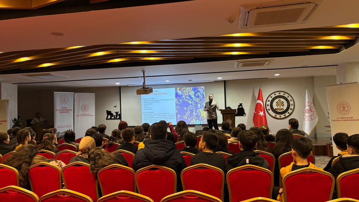 62. Kütüphane Haftası etkinlikleri kapsamında, Çevre Mühendisi İbrahim CEYHAN tarafından öğrencilere “İklim Değişikliği ve Sıfır Atık” konulu eğitim verilmiştir. Katkılarından dolayı kendisine teşekkür ederiz.

<a href="/TCKulturTurizm/">T.C. Kültür ve Turizm Bakanlığı</a>
<a href="/KTBKYGM/">KYGM</a>

#62KütüphaneHaftası #İklimdeğişikliği