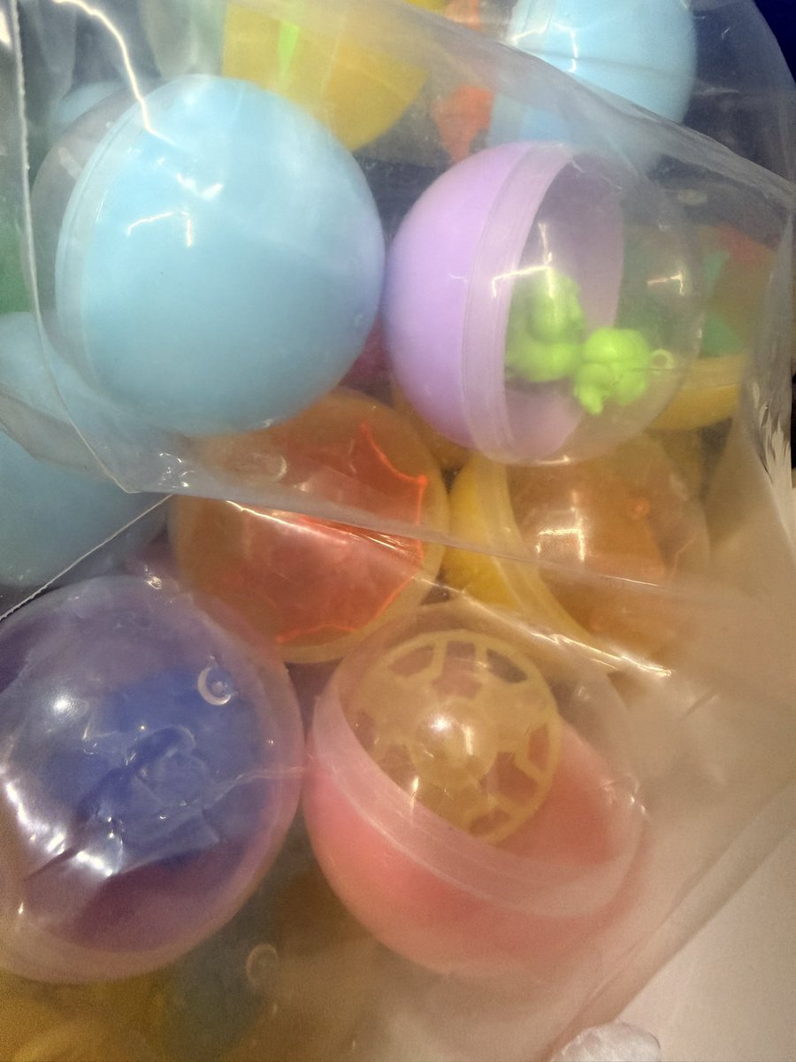 난 캡슐만 시켰는데…
안에 뭐야….