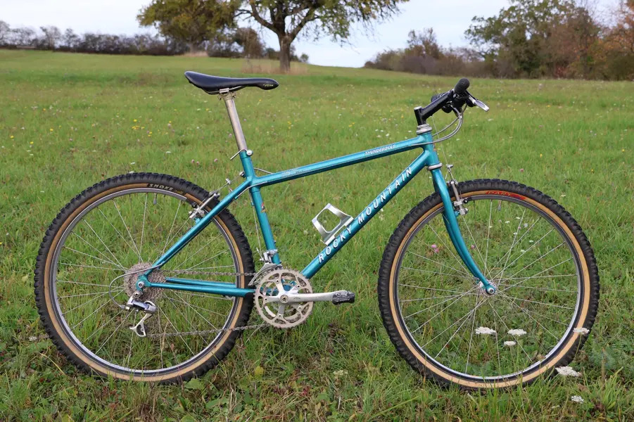 retrobike's tweet image. Sovereign's 1993 Rocky Mountain Thunderbolt is the February 2026 Bike of The Month dlvr.it/TRqlVG #vintagemtb #retromtb #retrobike