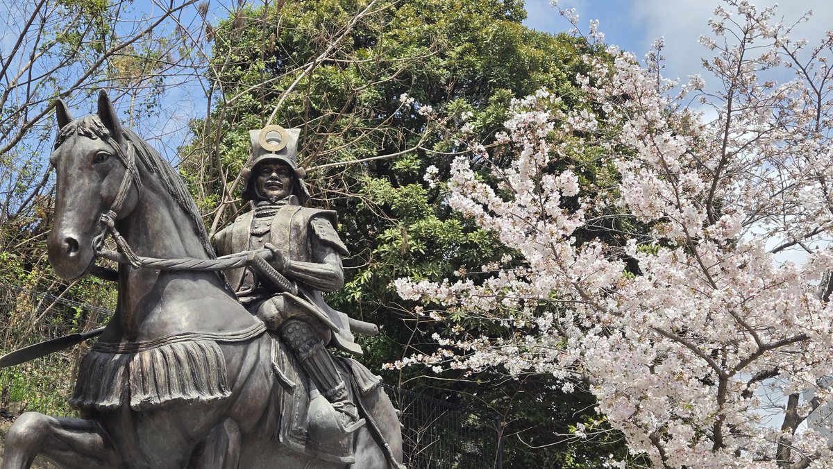 udakanorishige's tweet photo. 4月4日は第17回東雲能ですが、生憎の雨の予報です。
今日はこんなにはれているのに残念です。
しかし東雲能は予定どおり東雲神社でおこないます。 https://t.co/2H2E4bvu90