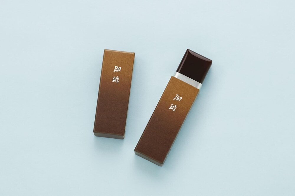 Fashion Press tweet media