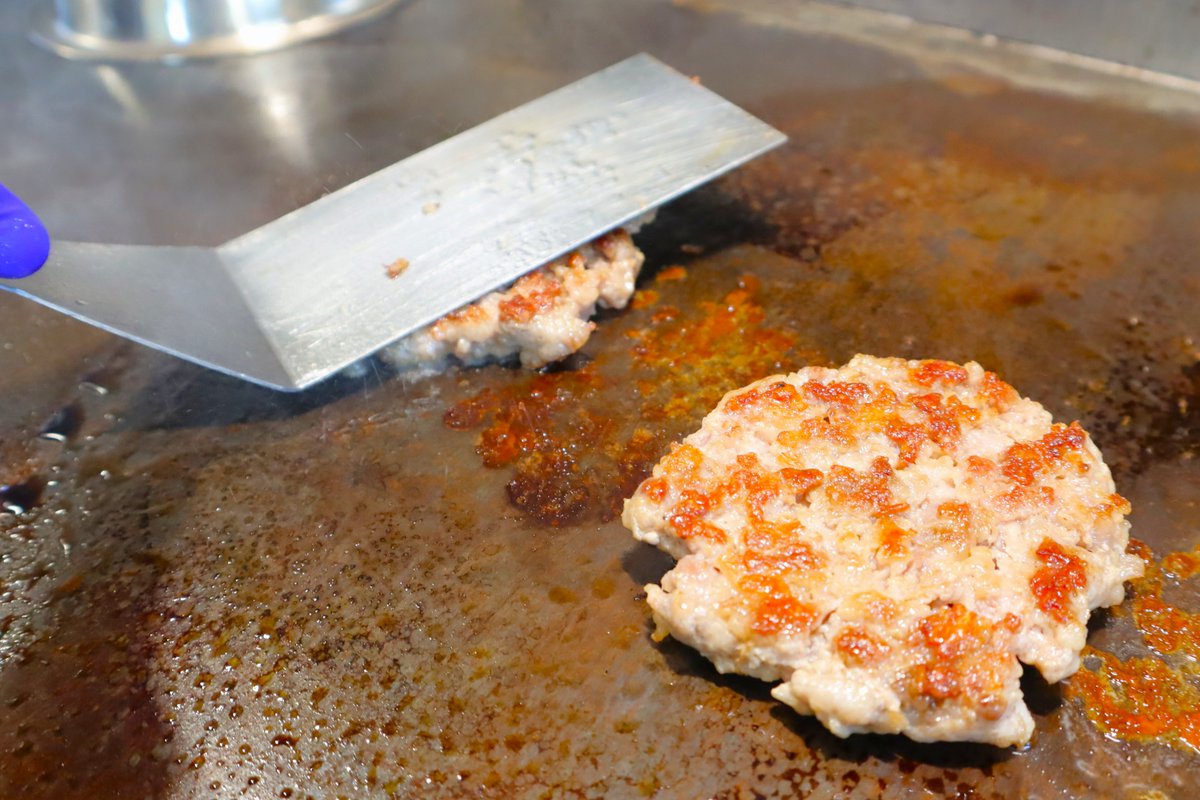 umedakeizai's tweet photo. 中崎町にハンバーガー店　元箱根ランナーが経営、出身地・四万十の食材使う
https://t.co/9ott3Im9ld https://t.co/1VerjvDltw