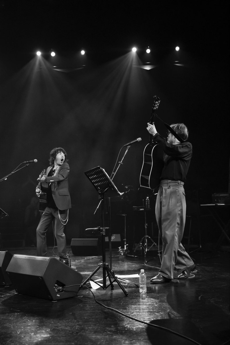 MASH official tweet media