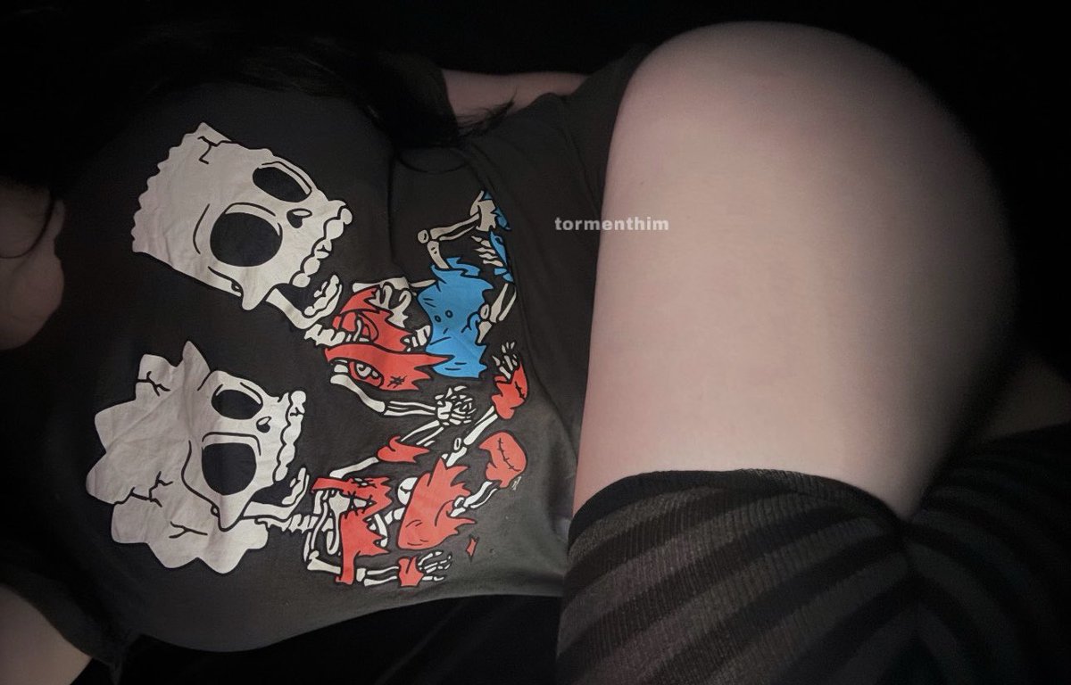 lara ☠︎︎ tweet media