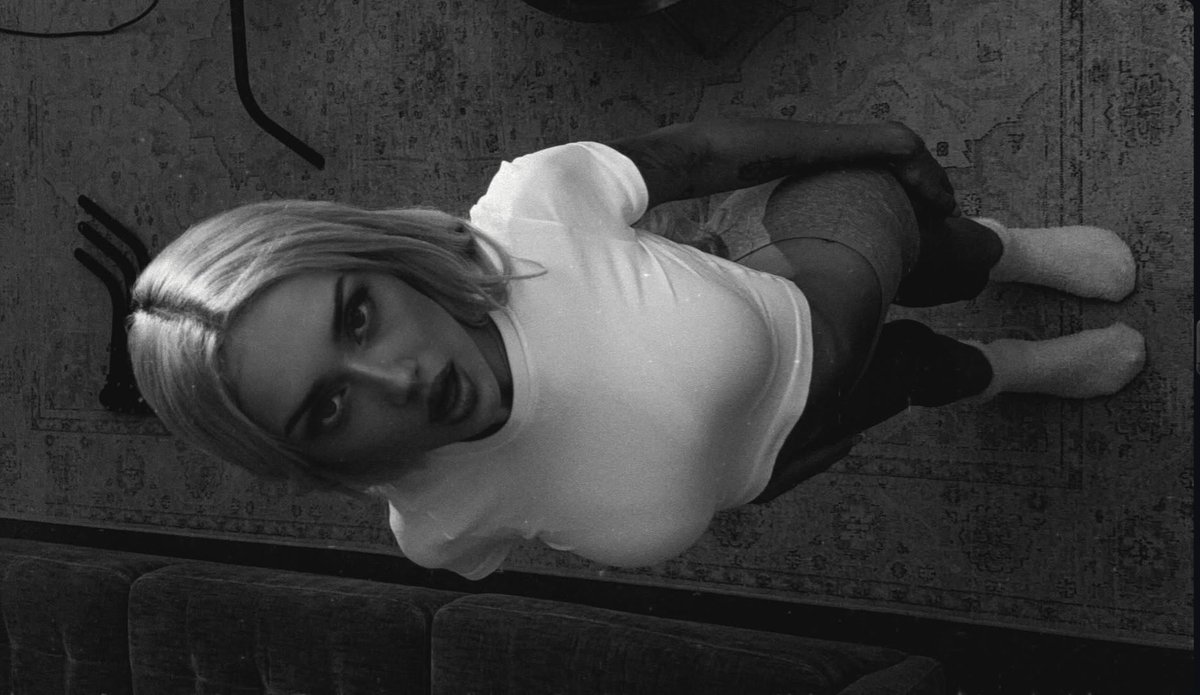 𝕯aniela. tweet media