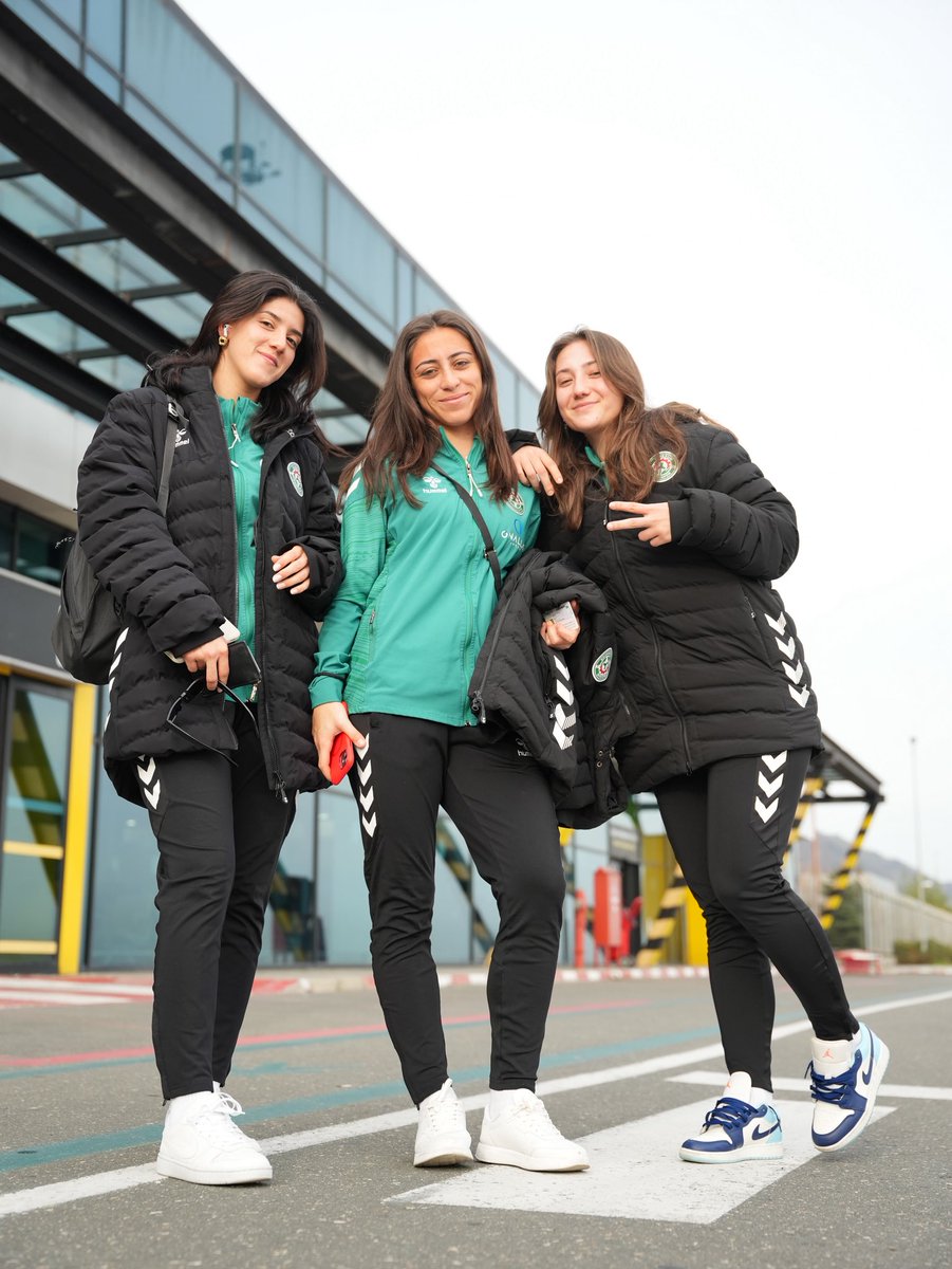 gsanayispor's tweet photo. 🛬 Takımımız, BiletBank (@biletbankcom) sponsorluğunda gerçekleştirdiği İstanbul yolculuğunu tamamladı. ✅ #GSvGRS https://t.co/5oJpOWDegG