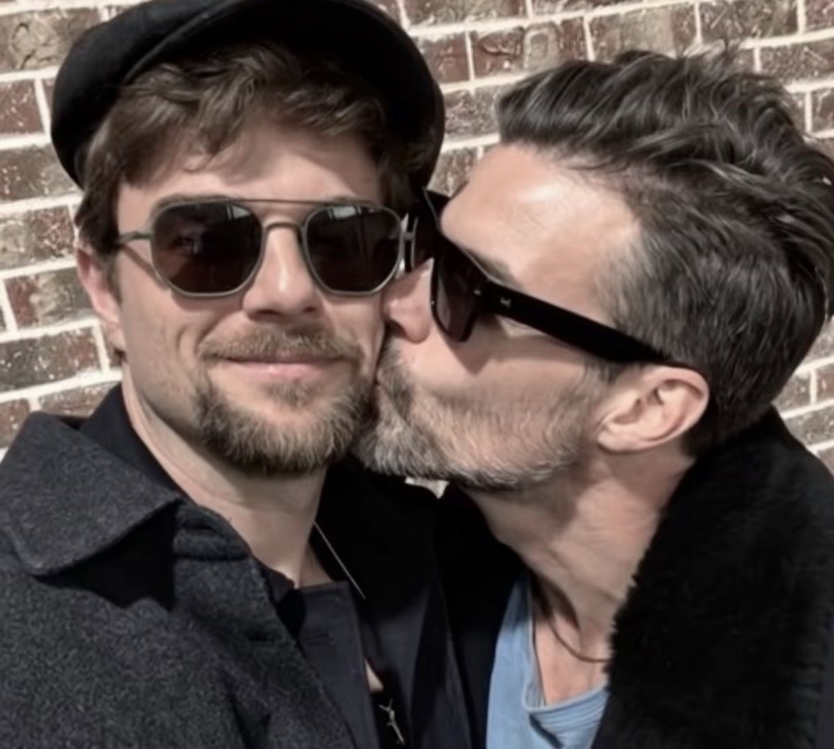 #ᴍɪᴋᴀᴇʟsᴏɴ

I love my little dirty brother