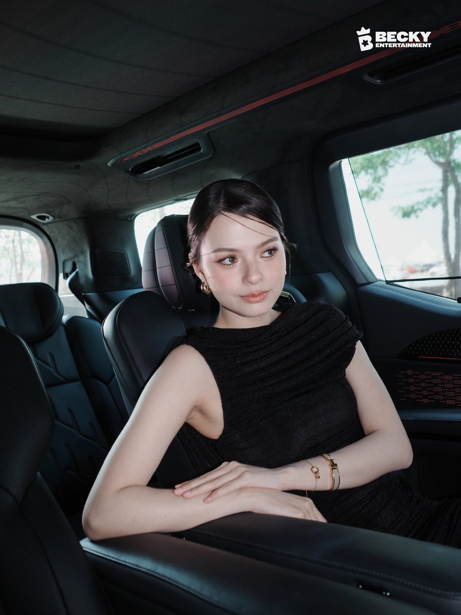 Becky Entertainment tweet media